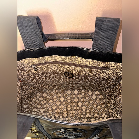 Tory Burch Black Patent Leather Large Hand Bag Shoulder Tote - Picture 9 of 15